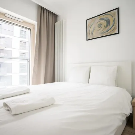 Vipwarsawapartments Cytryn Mennica Residence Esterno foto