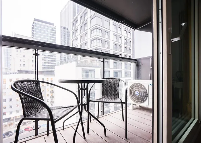 Vipwarsawapartments Cytryn Mennica Residence