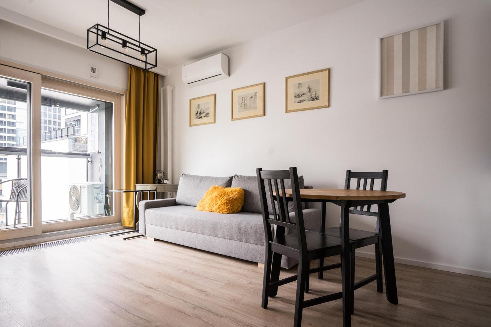 Vipwarsawapartments Cytryn Mennica Apartmán