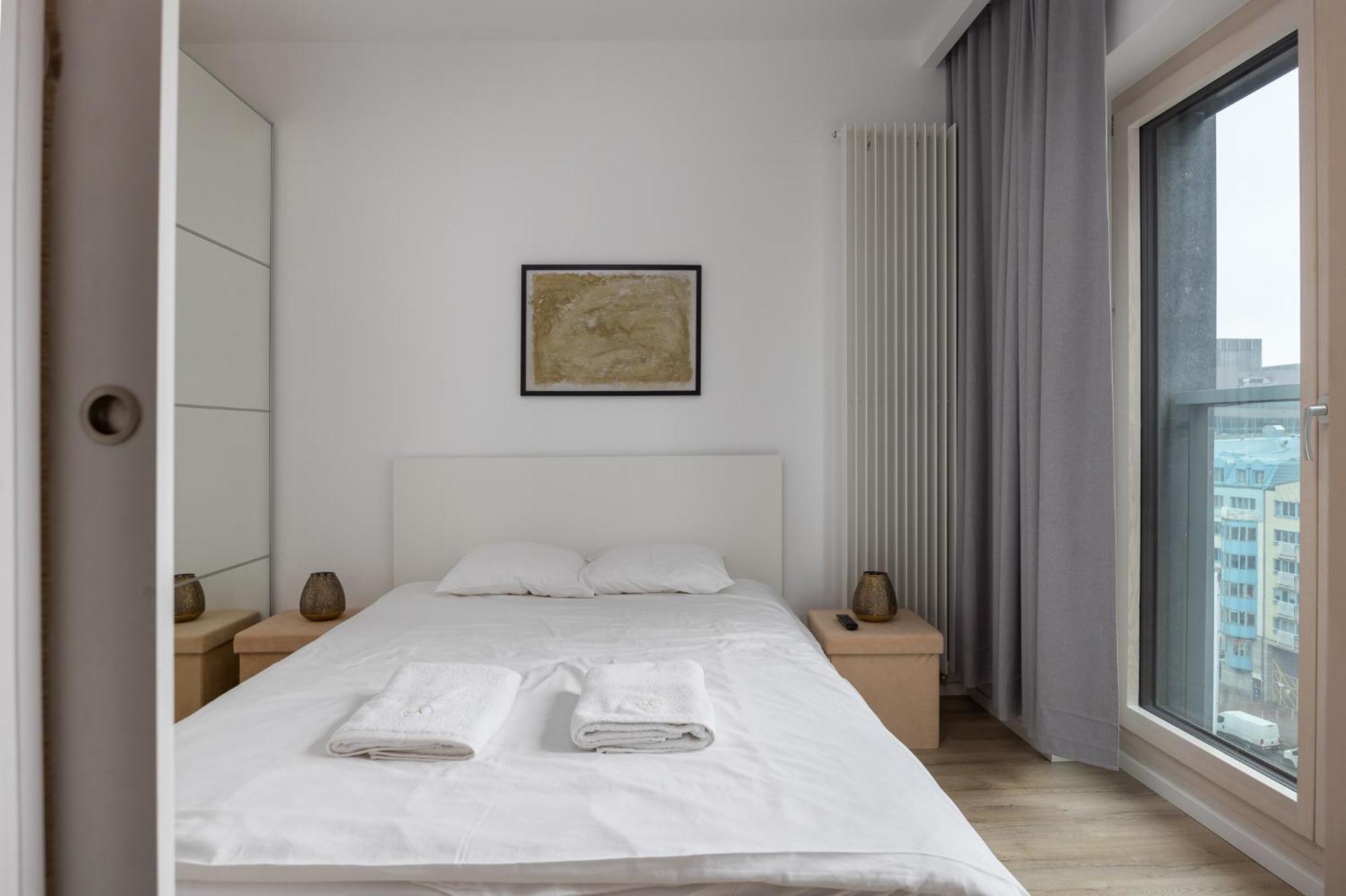 Vipwarsawapartments Cytryn Mennica Apartmán *